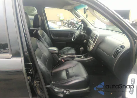 2005 Ford Escape Limited из США, поврежденный, VIN 1FMCU041X5KB95097